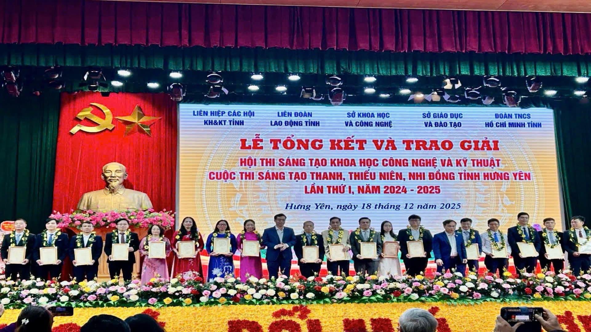Trao giải Hội thi Sáng tạo KHCN & Kỹ thuật tỉnh Hưng Yên 2024–2025